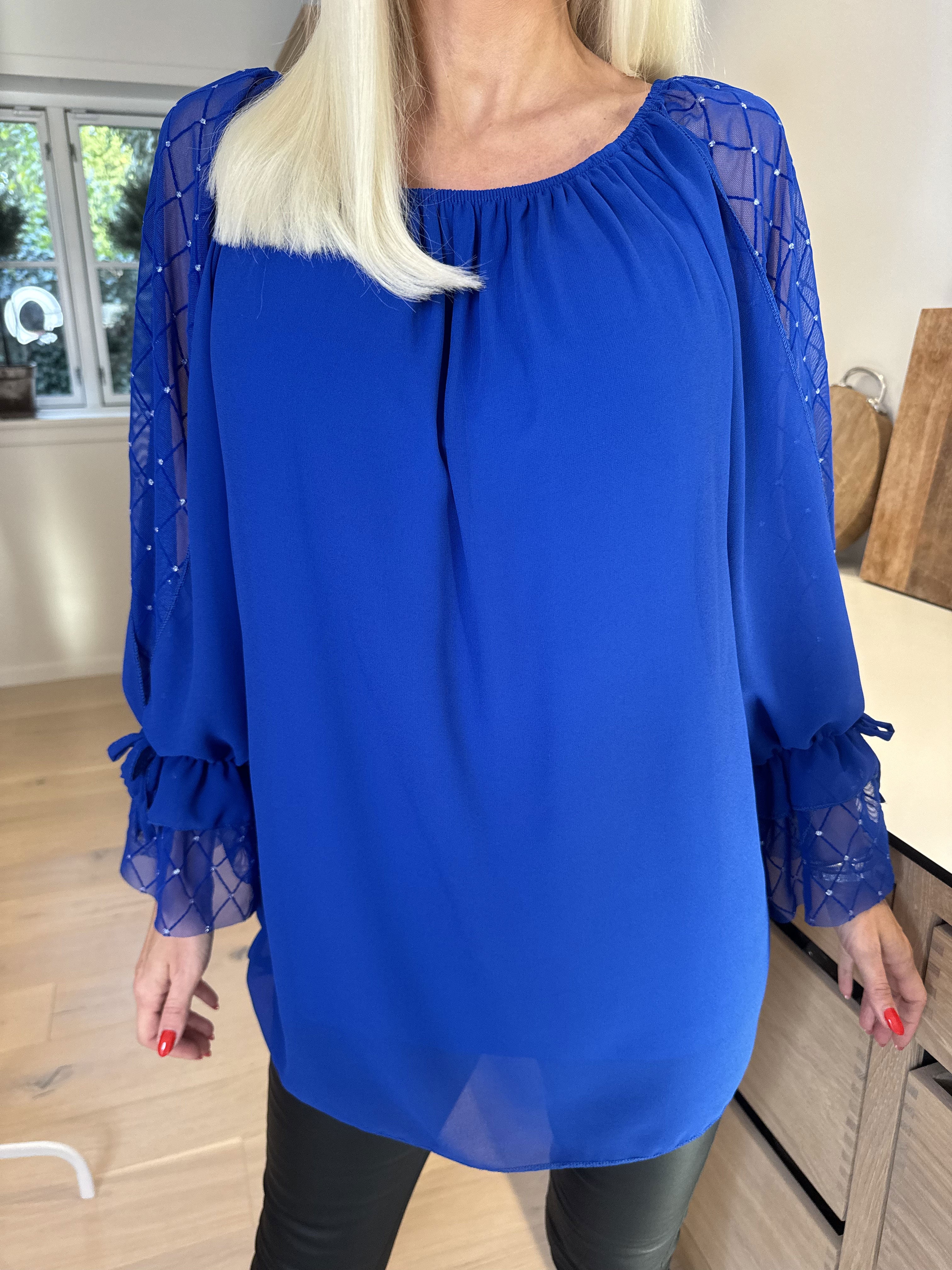 Ninell - Chiffongtunika med vackra ärmar